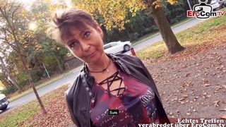 Deutsche Amateur Hausfrau bekommt Arschloch und ihre rasierte Vagina penetrated