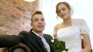 Überraschung! Braut in ihrer Hochzeitsnacht von einem anderen Onkel gefickt